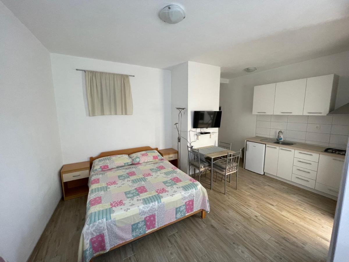 Apartmani Jasminka Βόντιτσε Εξωτερικό φωτογραφία